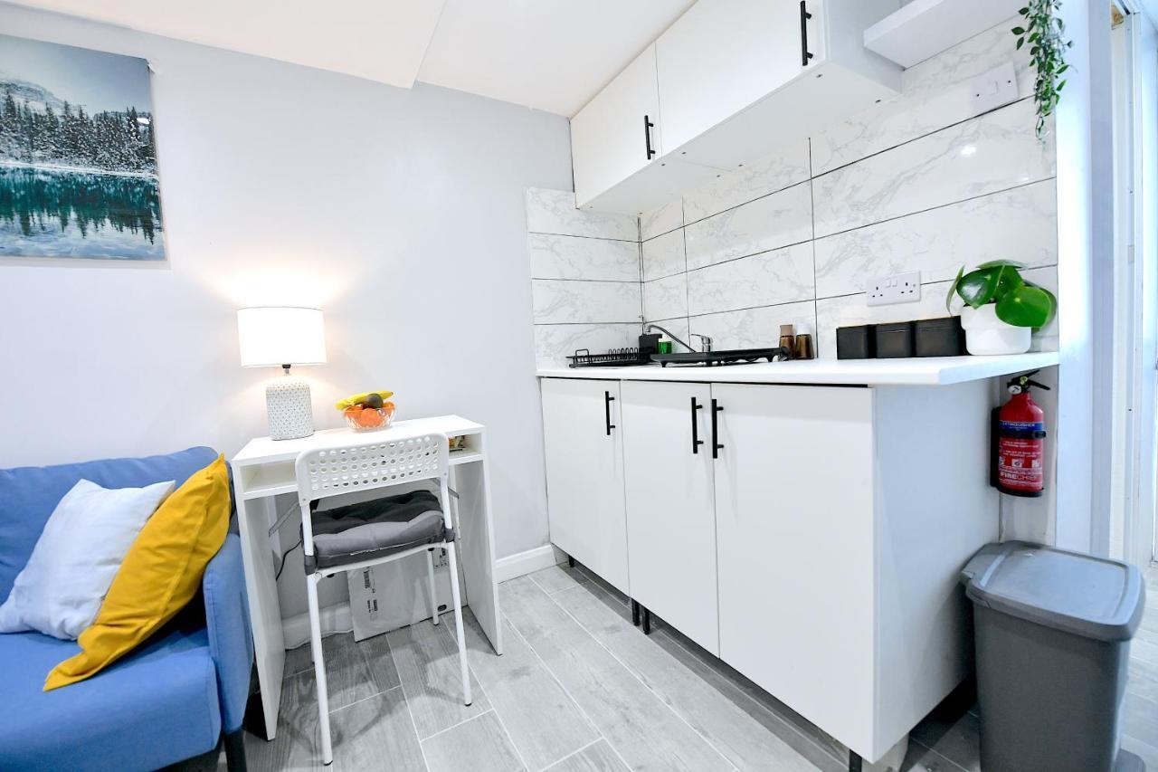 Apartment Cozy Retreat In Vibrant Crystal Palace, *